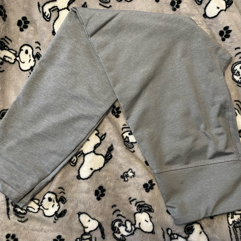 3/$21 Old Navy Elevate Leggings solid gray Medium